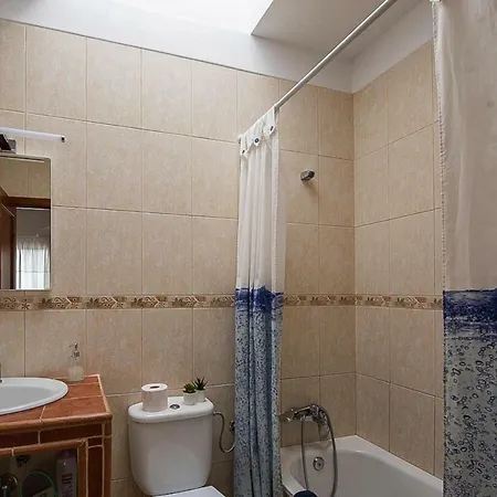 Terraced House - Tfn021008-iyb *